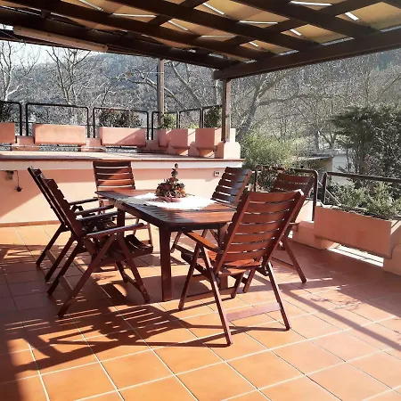 Claudia Indipendente Con Piscina Ad Uso Esclusivo Genga (Ancona)