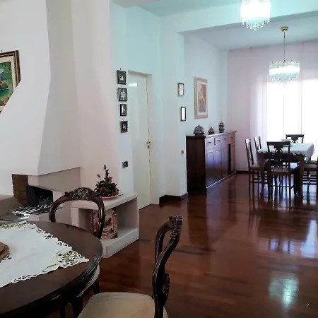 Claudia Indipendente Con Piscina Ad Uso Esclusivo Дженга