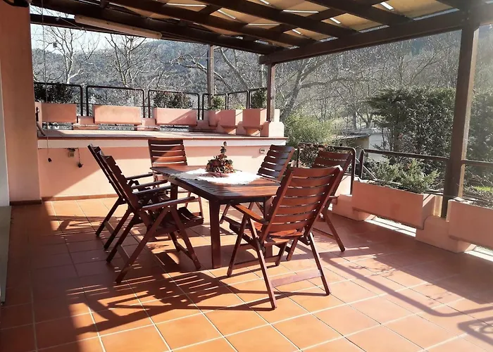 Claudia Indipendente Con Piscina Ad Uso Esclusivo Genga (Ancona)